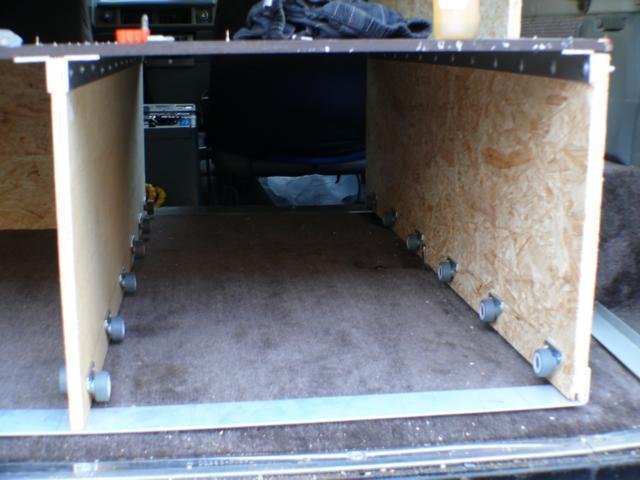 drawer closeup.JPG - a close up of our drawing system...